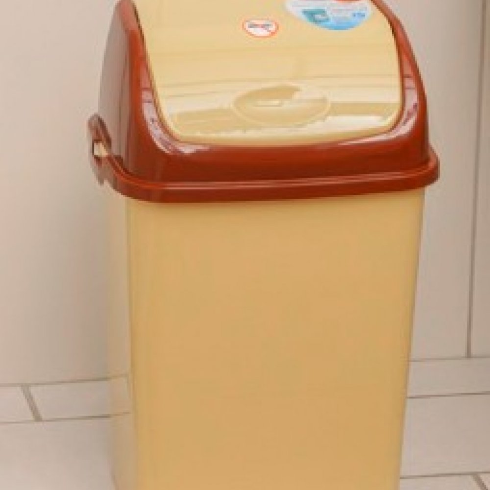 Контейнер для мусора 8л на 4 ножках рифленный